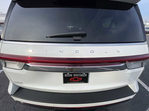 Used 2024 Lincoln Navigator L Reserve image 32