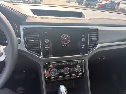 Certified 2023 Volkswagen Atlas SE w/ Black Wheel Package AWD/4WD image 19