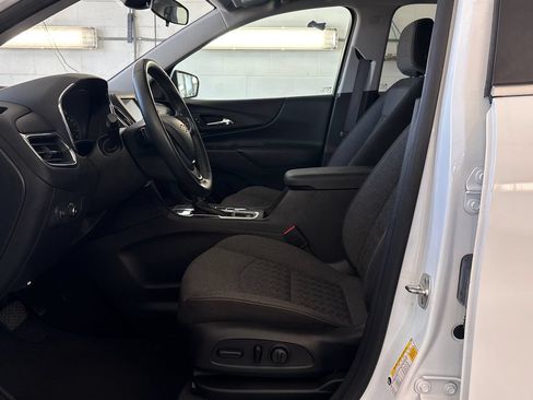 Used 2024 Chevrolet Equinox LT FWD image 13