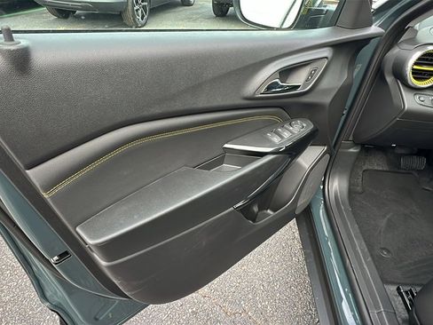 New 2026 Chevrolet Trax LT w/ LT Convenience Package image 11