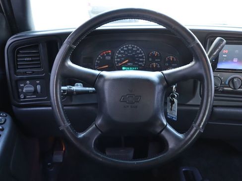 Used 2002 Chevrolet Silverado 3500 LS AWD/4WD image 25