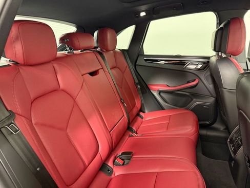 New 2026 Porsche Macan AWD/4WD image 18