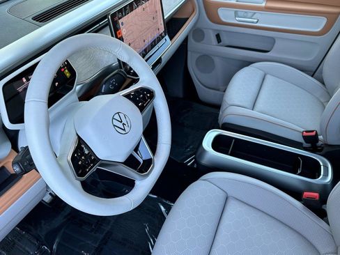 New 2025 Volkswagen ID. Buzz 1st Edition image 9