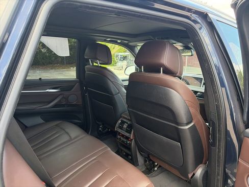 Used 2017 BMW X5 xDrive50i AWD/4WD image 11