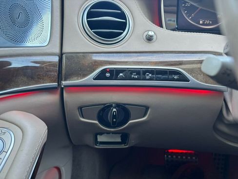 Used 2015 Mercedes-Benz S 550 Sedan image 36