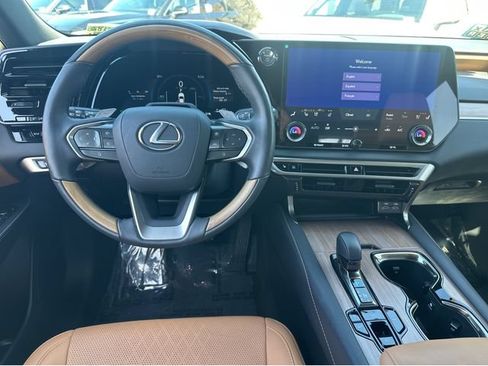 Certified 2026 Lexus RX 350 w/ Convenience Package AWD/4WD image 12