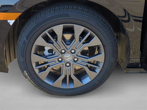 New 2026 Honda Odyssey Touring image 18