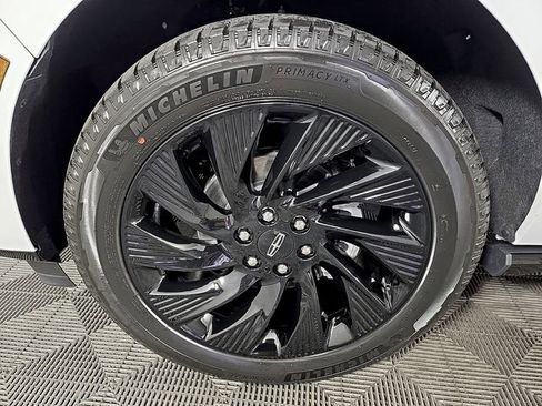 New 2025 Lincoln Navigator Reserve w/ Jet Appearance Package image 9