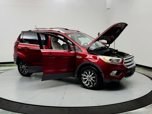 Used 2018 Ford Escape Titanium AWD/4WD image 10