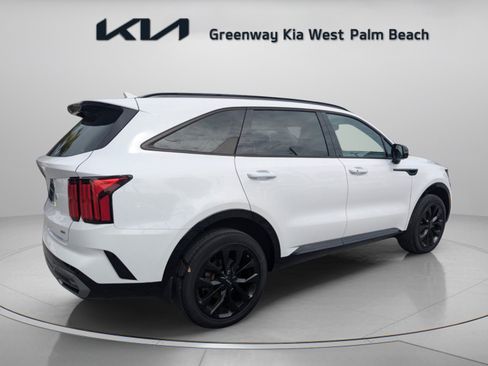 Certified 2023 Kia Sorento SX AWD/4WD image 7