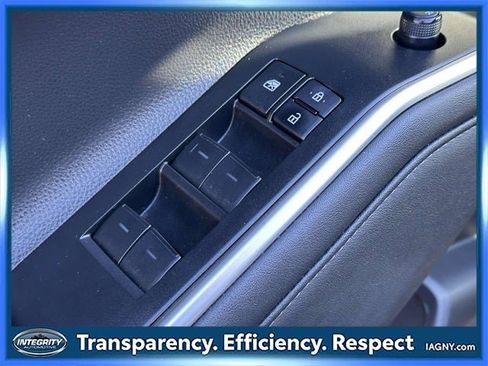 Certified 2023 Toyota Highlander XLE image 23