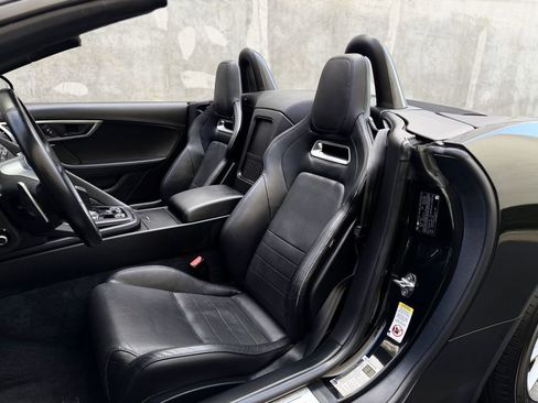 Used 2020 Jaguar F-TYPE image 17