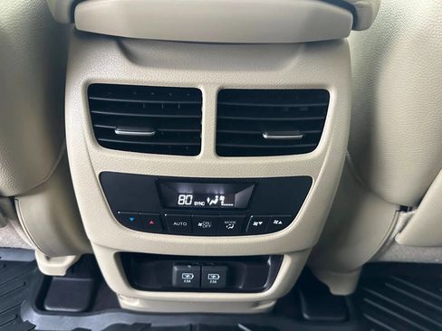 Used 2020 Acura MDX SH-AWD image 23