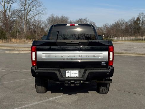 Used 2022 Ford F350 Platinum image 6