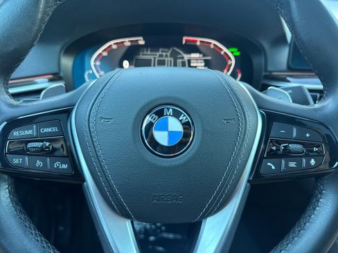 Used 2023 BMW 530i w/ Premium Package image 23