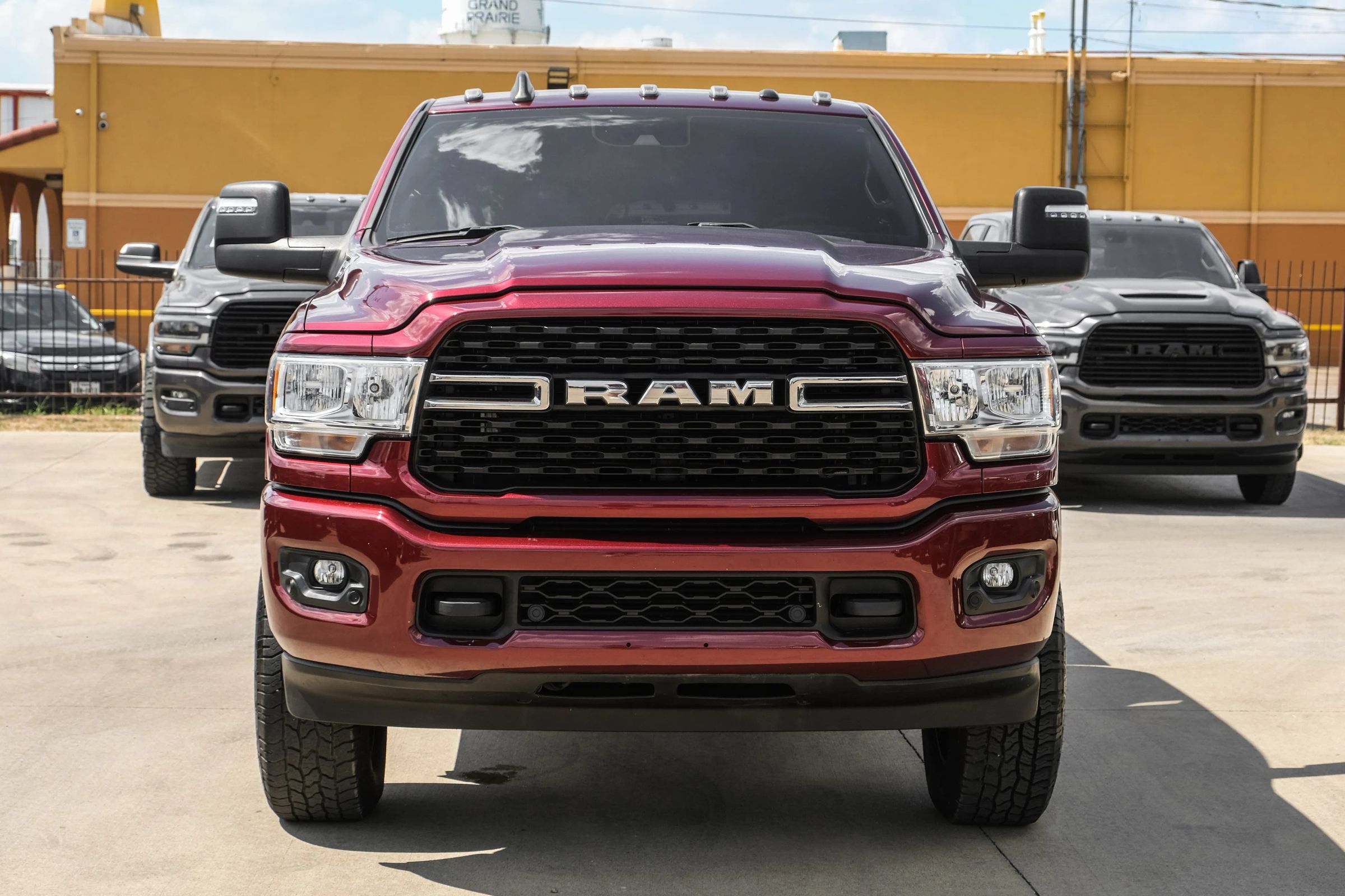 Used 2024 RAM 2500 Big Horn w/ Safety Group AWD/4WD image 5