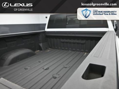 Used 2024 GMC Sierra 2500 Denali w/ Denali Reserve Package image 17