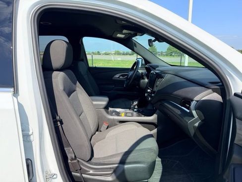 Certified 2023 Chevrolet Traverse LT AWD/4WD image 11