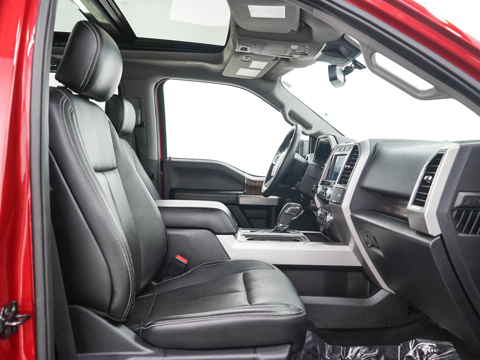 Used 2020 Ford F150 Lariat w/ Equipment Group 502A Luxury AWD/4WD image 13