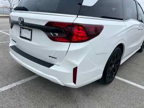 New 2026 Honda Odyssey Sport-L image 9