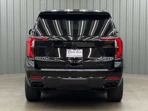 Used 2026 GMC Yukon Denali w/ Denali Reserve Package AWD/4WD image 4