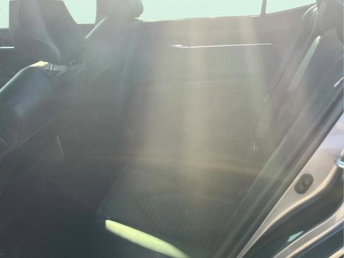 Used 2023 Toyota Camry SE image 15