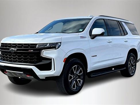 Used 2023 Chevrolet Tahoe Z71 w/ Luxury Package image 2