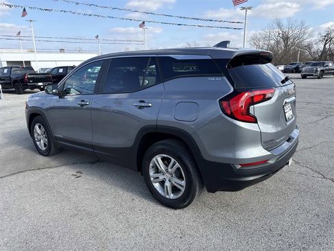 Used 2021 GMC Terrain SLE w/ LPO, Floor Liner Package image 3