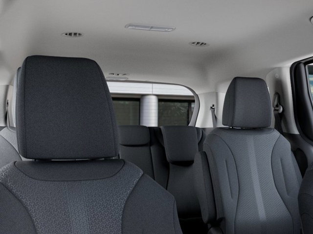 New 2026 Kia Carnival LX FWD image 28
