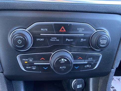 Used 2020 Dodge Charger R/T w/ Navigation & Travel Group image 29