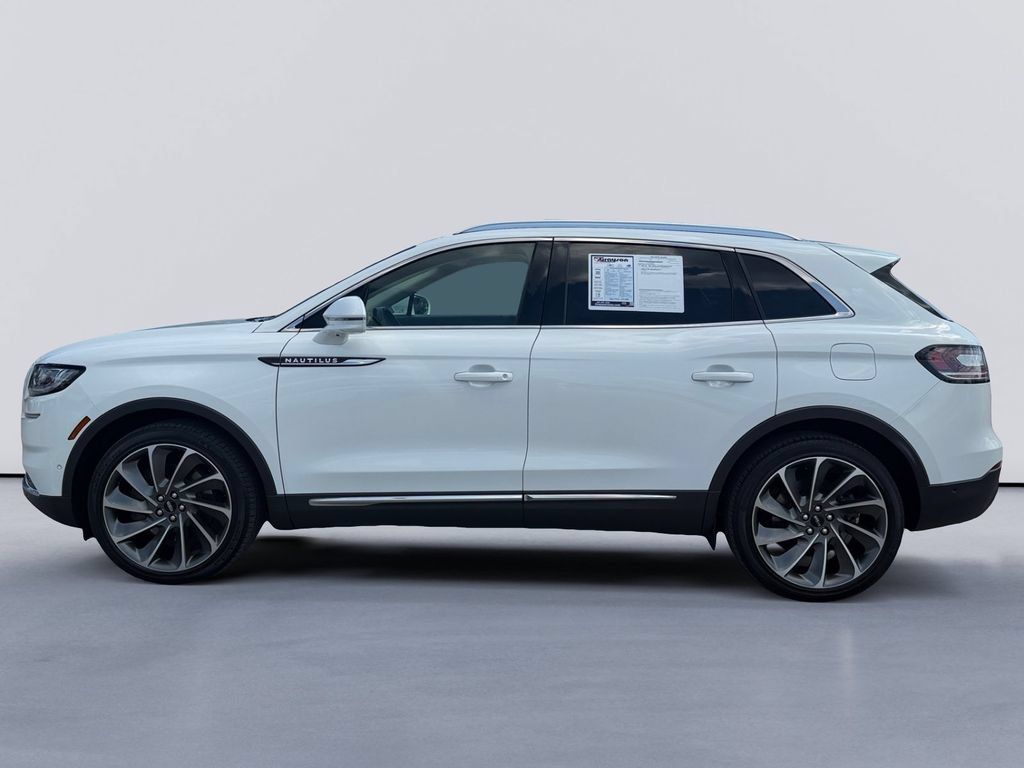 Used 2022 Lincoln Nautilus Reserve w/ Equipment Group 202A AWD/4WD image 6