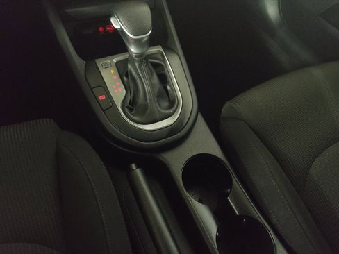 Used 2020 Kia Forte LXS FWD image 26