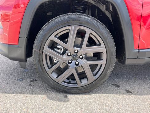 New 2026 Jeep Compass Limited image 10