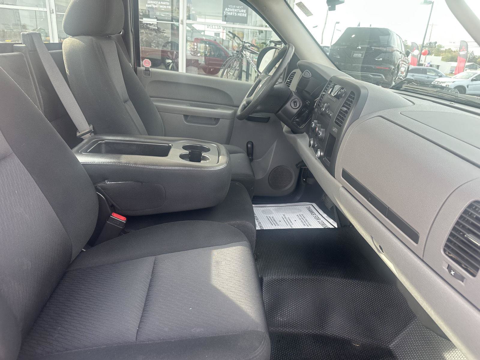 Used 2010 GMC Sierra 1500 W/T RWD image 25