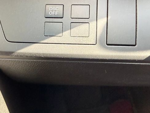 Used 2011 MAZDA MAZDA3 i Sport FWD image 18