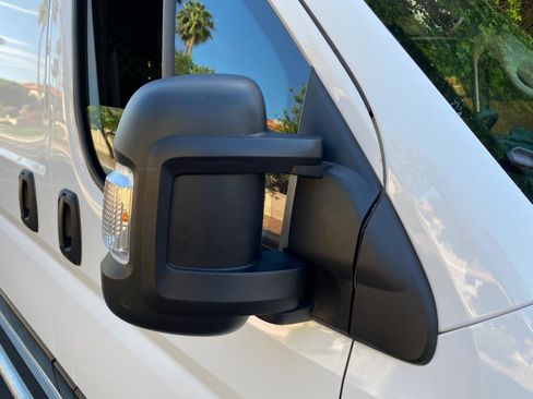 Used 2025 RAM ProMaster 2500 w/ U-Haul Equipment Group FWD image 20