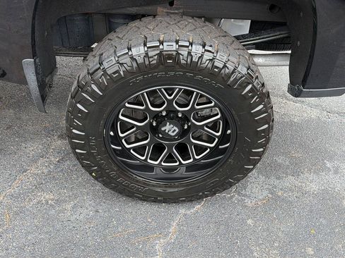 Used 2019 Chevrolet Silverado 1500 LT w/ All-Star Edition AWD/4WD image 38