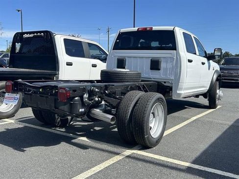 New 2026 RAM 5500 Tradesman w/ Chrome Appearance Group image 7