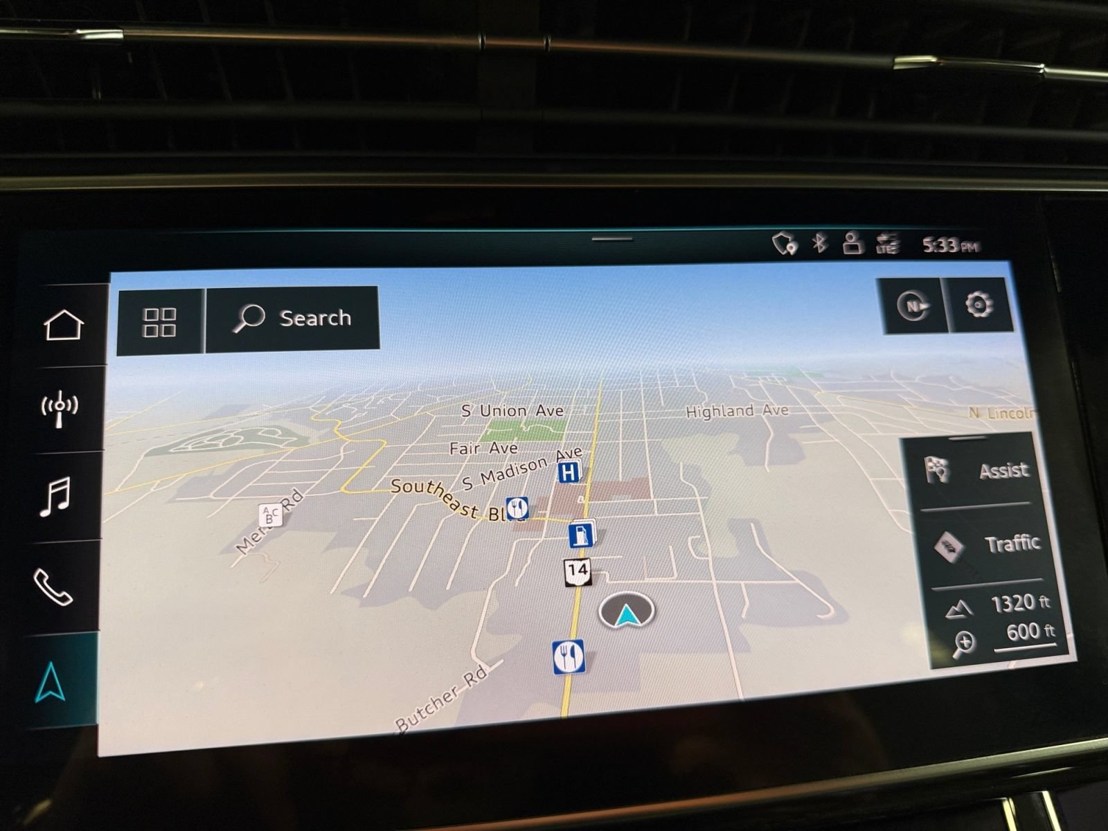 Used 2019 Audi Q8 Premium Plus w/ Premium Plus AWD/4WD image 32