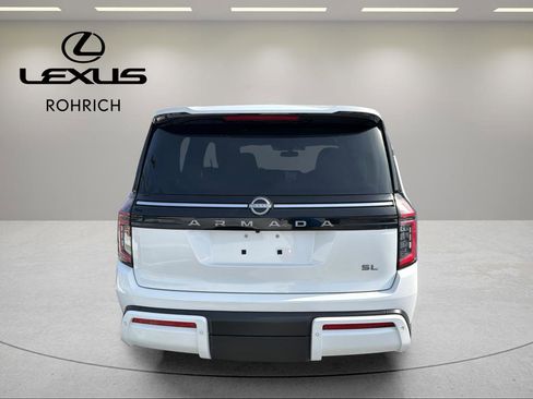 Used 2025 Nissan Armada SL w/ Captain's Chari Seat Package image 7