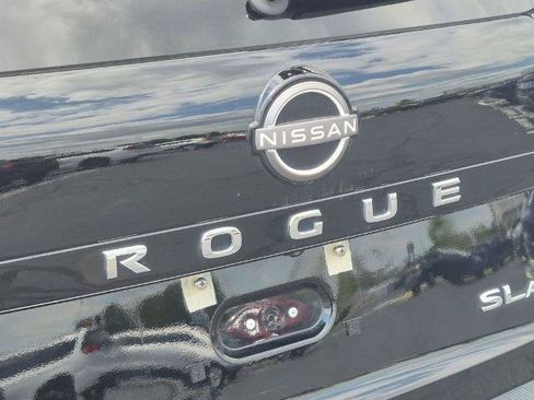 Certified 2023 Nissan Rogue SL AWD/4WD image 10
