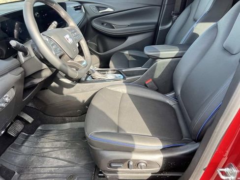 Used 2026 Buick Encore GX Sport Touring w/ Advanced Technology Package image 18