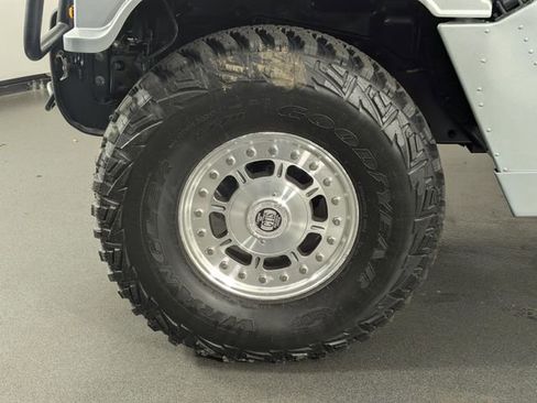 Used 2003 HUMMER H1 4-Door Open Top AWD/4WD image 12