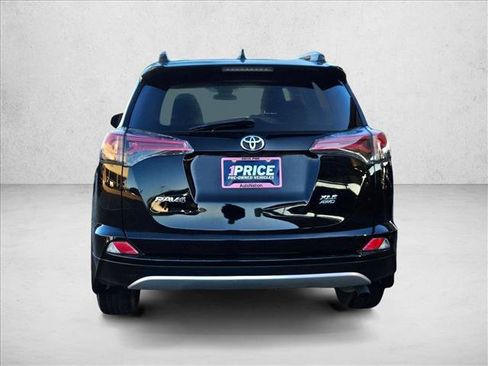 Used 2018 Toyota RAV4 XLE image 6