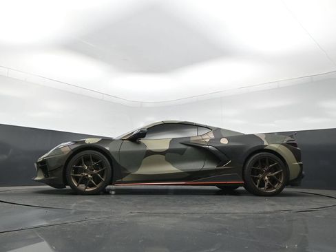 Used 2021 Chevrolet Corvette Stingray Preferred Cpe w/ Z51 Performance Package RWD image 28
