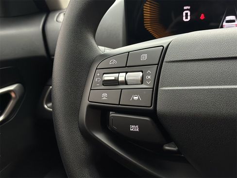 New 2025 Kia K4 LXS image 27