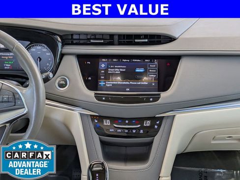 Used 2022 Cadillac XT5 Premium Luxury FWD image 17
