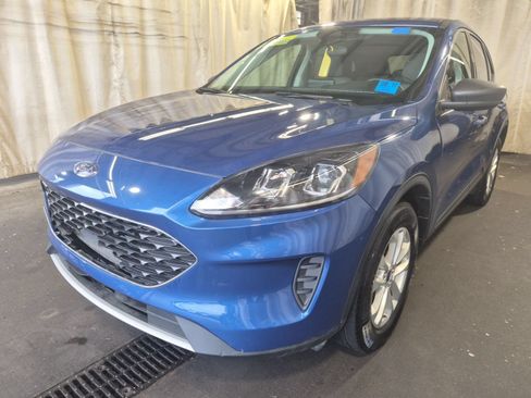 Used 2022 Ford Escape SE AWD/4WD image 1