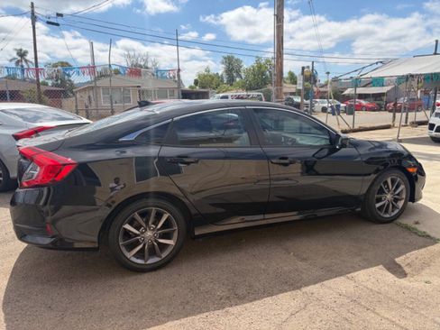 Used 2020 Honda Civic EX image 6