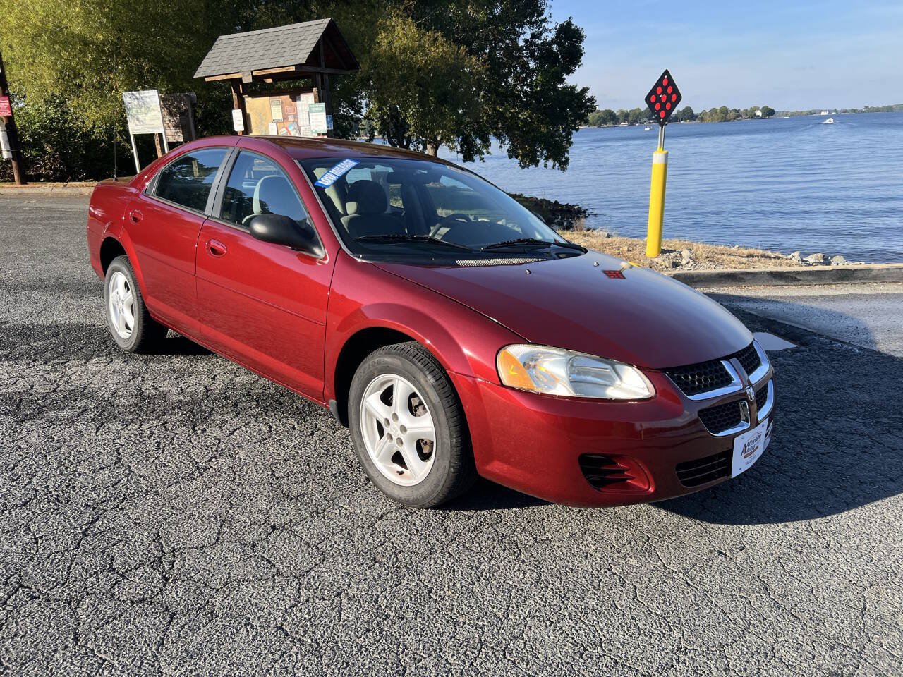 Used 2006 Dodge Stratus SXT FWD image 1